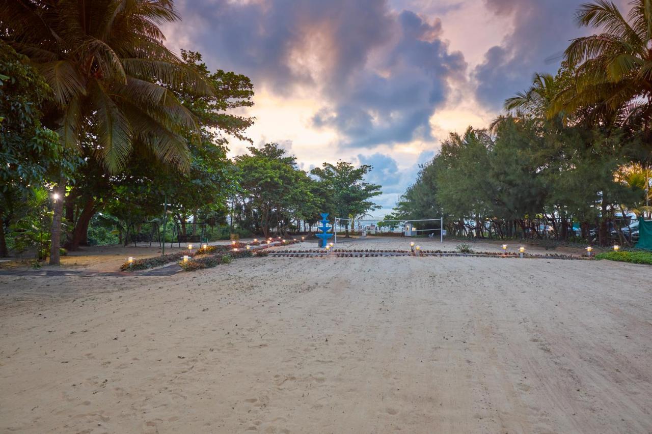 Royal Orchid Beach Resort & Spa, Utorda Beach Goa Esterno foto