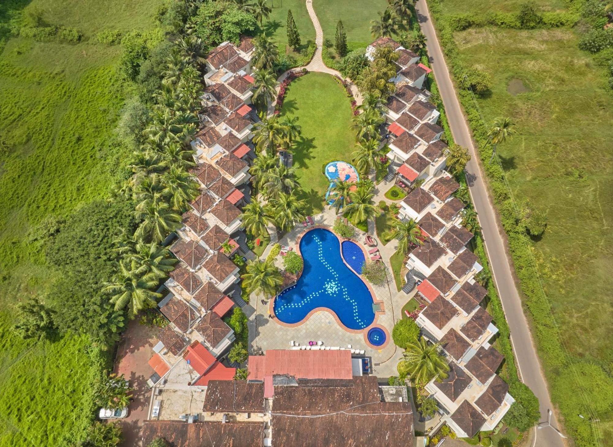 Royal Orchid Beach Resort & Spa, Utorda Beach Goa Esterno foto